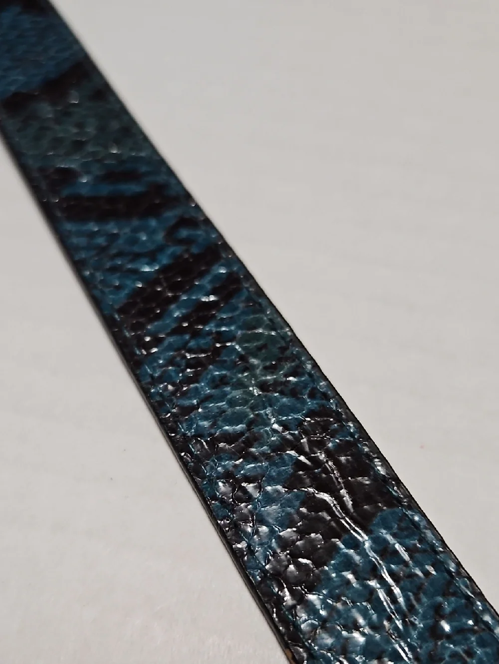 Nine West Women's Aqua & Black Synthetic Textured Leather Belt Size M